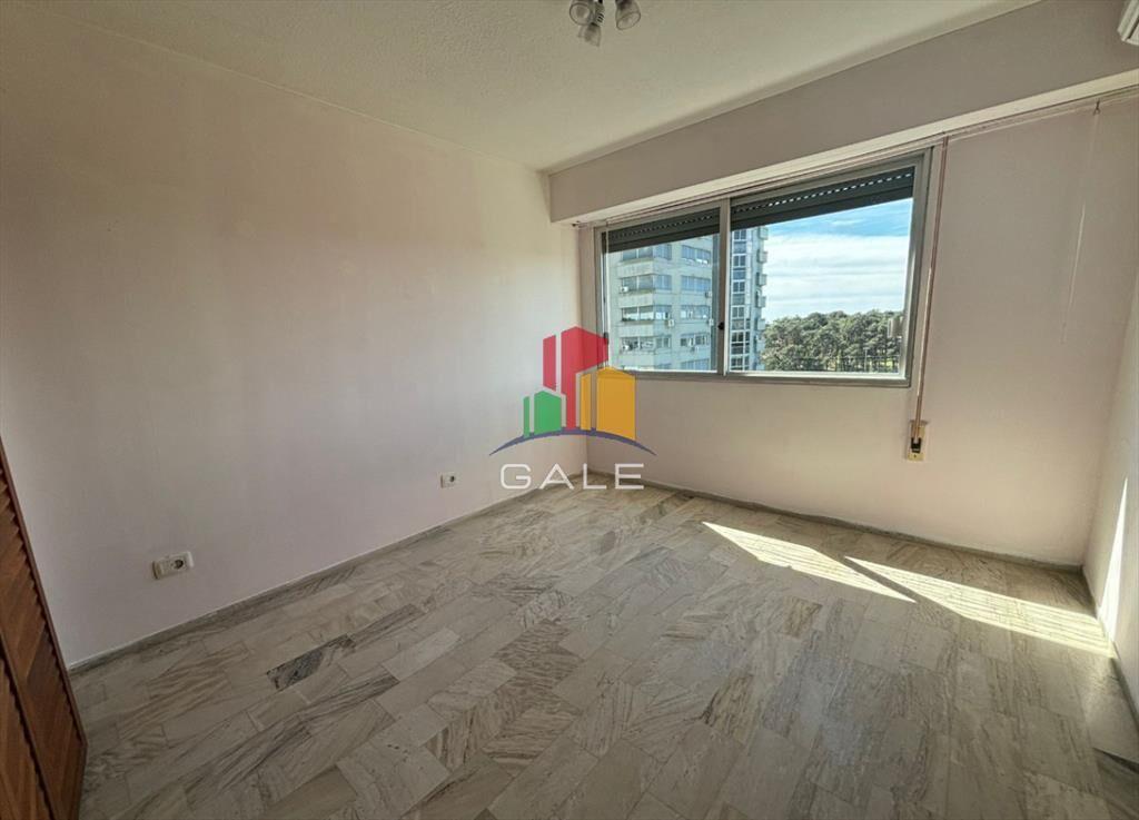 OPORTUNIDAD, BAJO DE PRECIO! Hermoso Y Amplio en