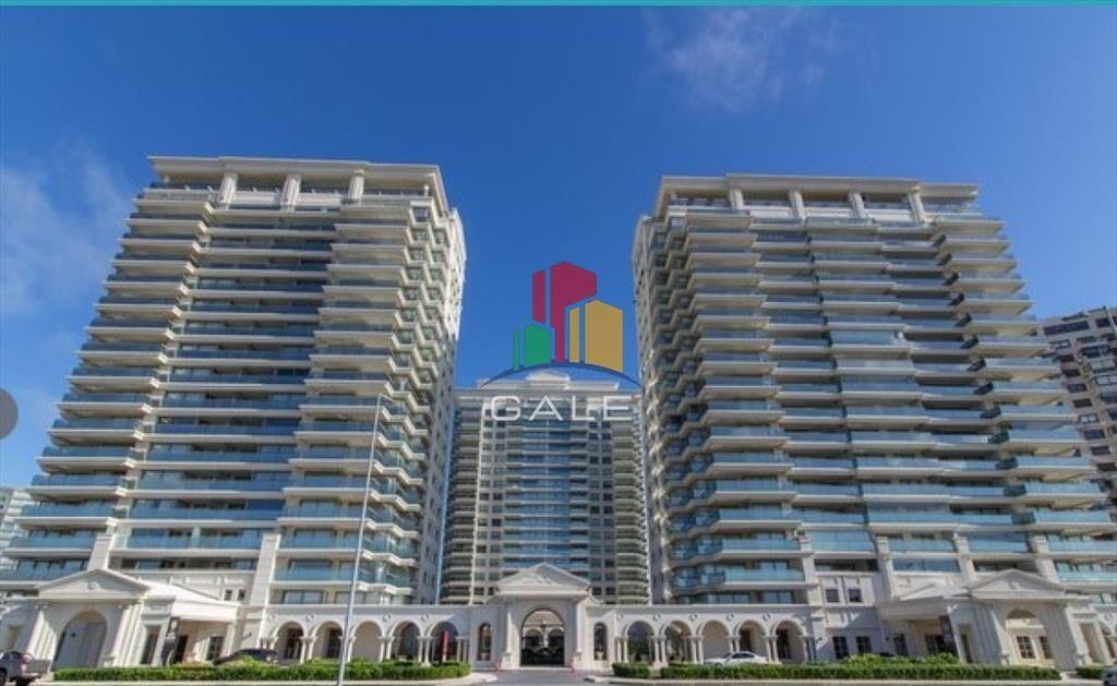 Apartamento de 3 dormitorios en Torre Imperiale -