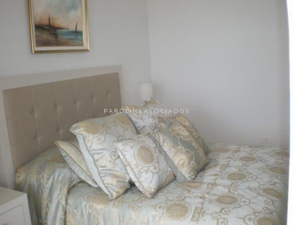 Apartamento en venta de 2 dormitorios en Season