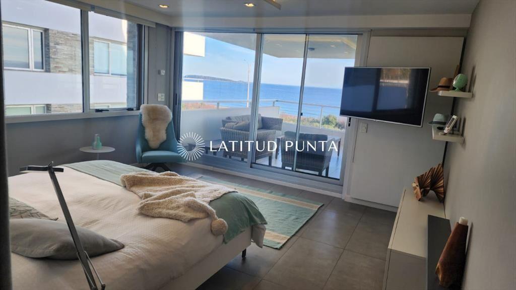 Apartamento 3 dormitorios en suite. Mansa