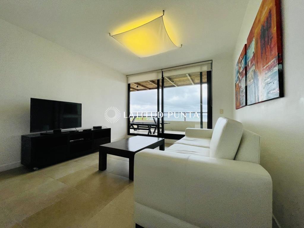 Apartamento de 2 dormitorios con parrillero en