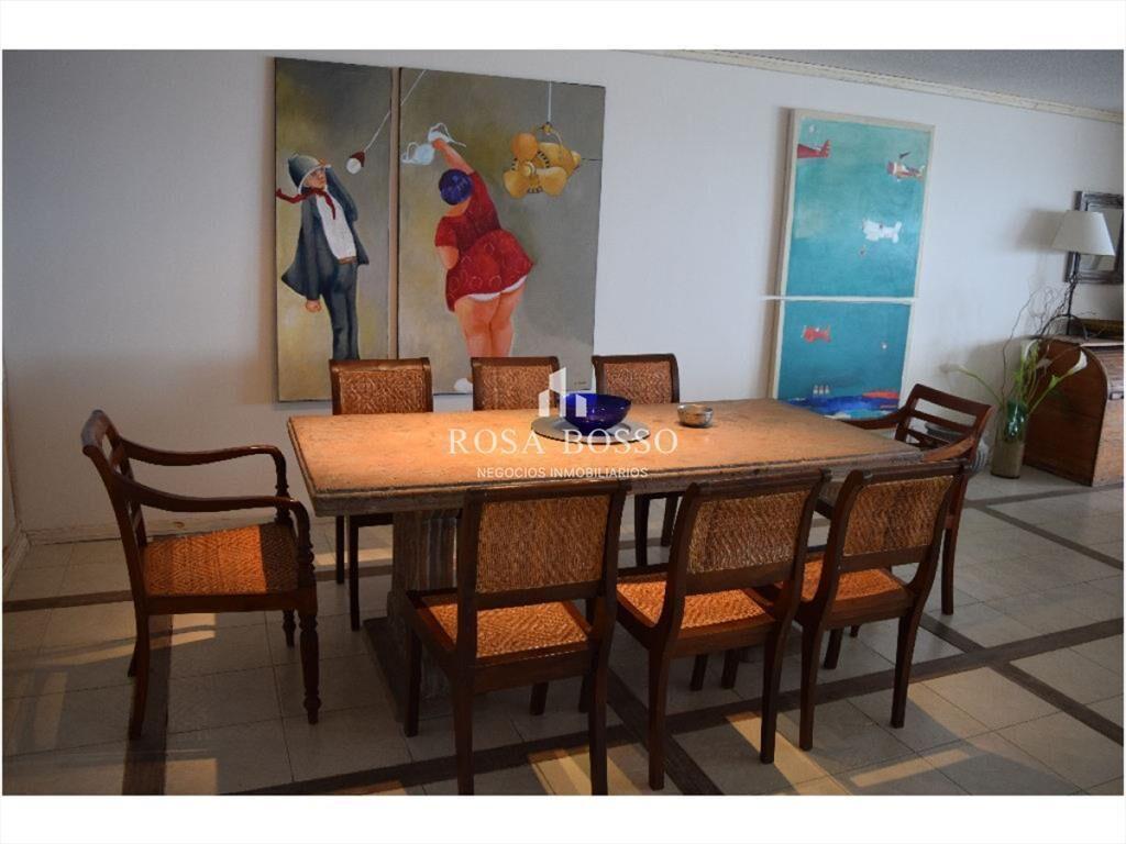 Apartamento en Brava, 3 dormitorios *
