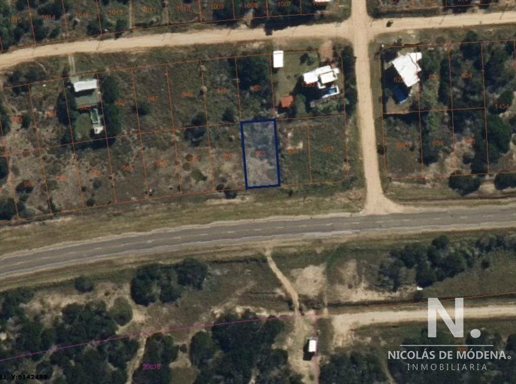 Terreno en venta en primera fila en La Juanita
