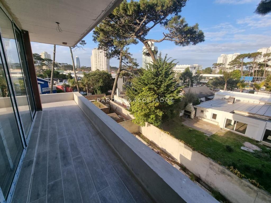 Apartamento de 1 dormitorio en venta en Torre View, Punta d