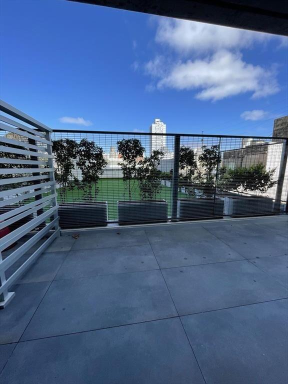 Venta con renta apartamento 2 dormitorios con garaje y pa...