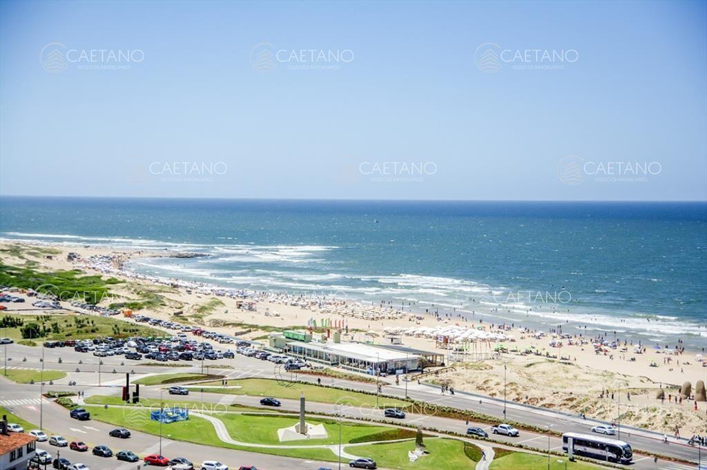 APARTAMENTO EN VENTA CON VISTA BRAVA, EXCELENTE