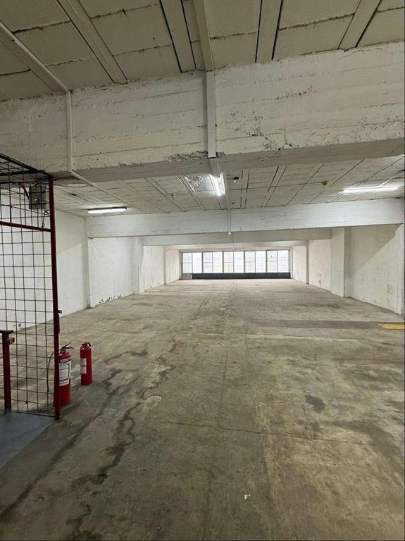 ALQUILER Local comercial de 2000m2 en Goes