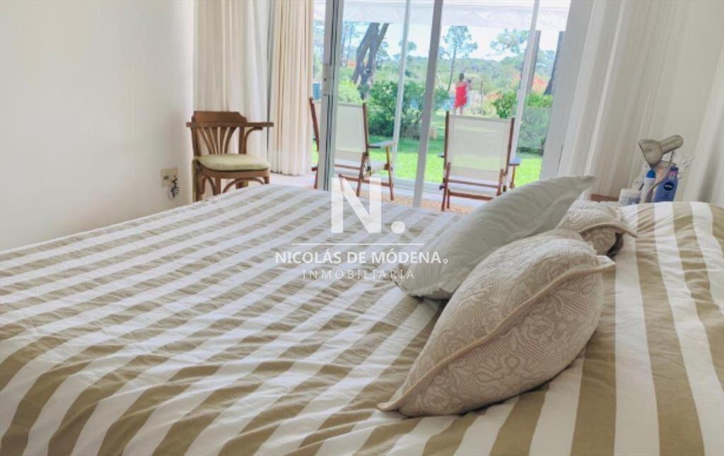 En venta apartamento de 2 dormitorios en Pinares