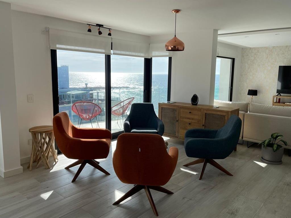 Venta departamento en Punta del este frente al mar