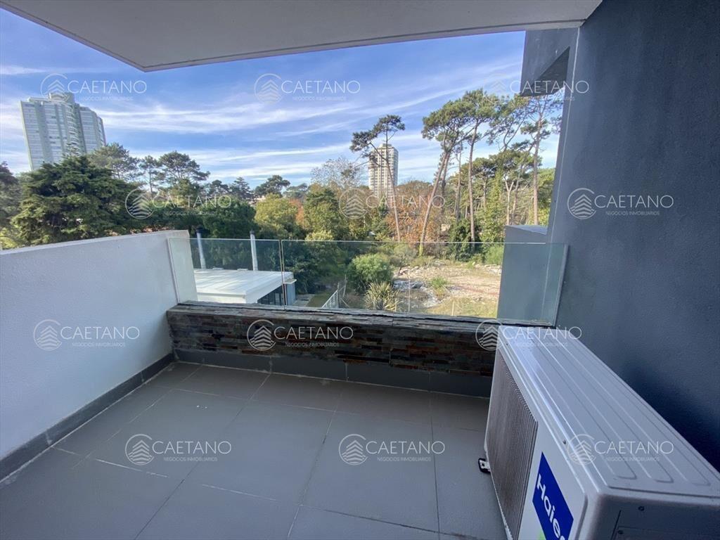 Alquiler anual apartamento 2 dormitorios playa mansa Punta