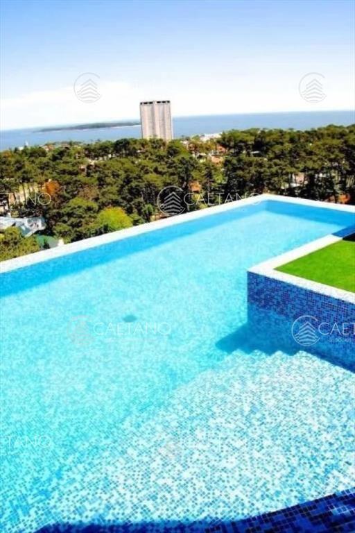Espectacular departamento de 3 dormitorios con parrillero p