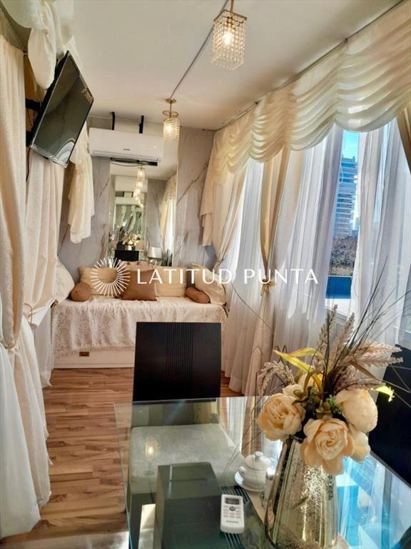Apartamento 1 dormitorio y medio. Mansa