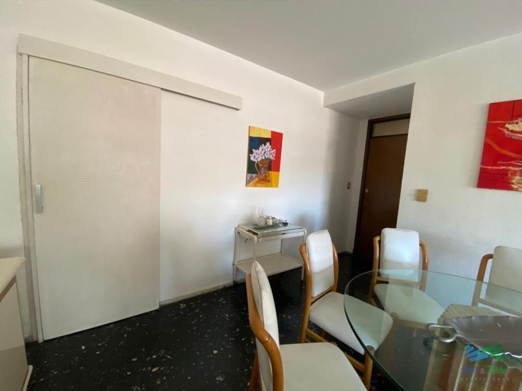 En venta apartamento 2 dormitorios sobre calle