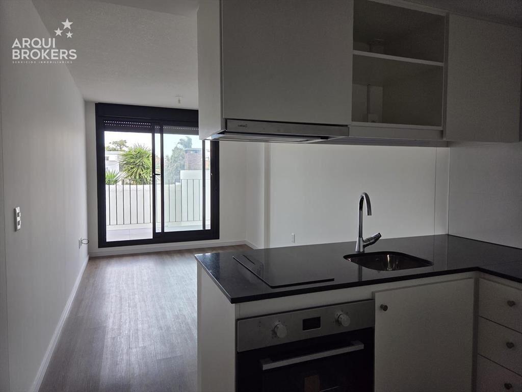 Apartamento de un dormitorio en venta con renta en Malvín -