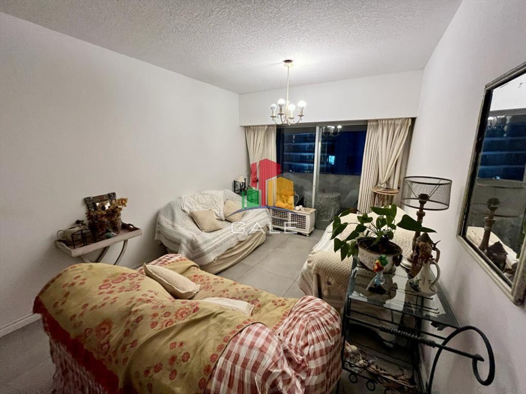 Amplio departamento en zona roosevelt