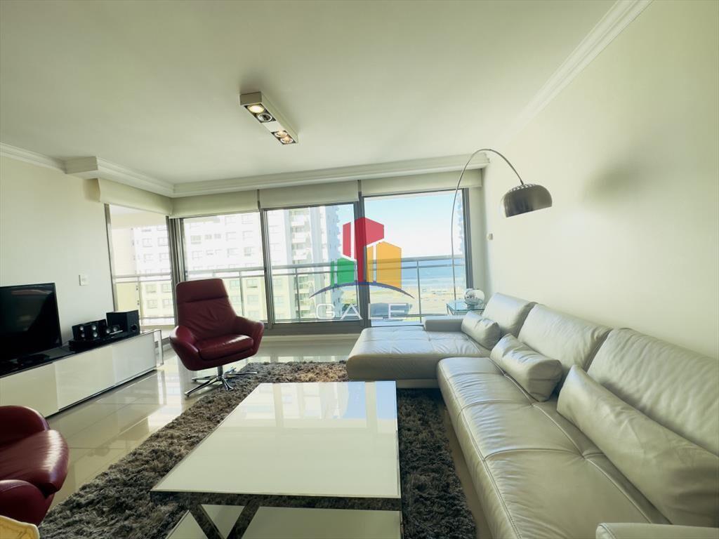 Alquiler de apartamento de 3 dormitorios en Punta