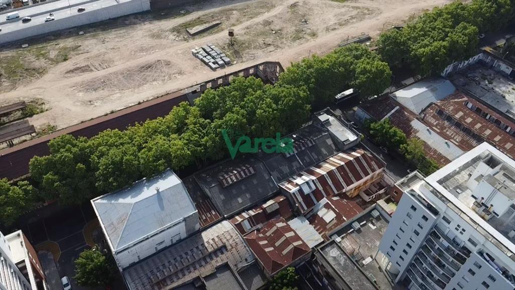 Venta Terreno Edificio 15 pisos Aguada Centro