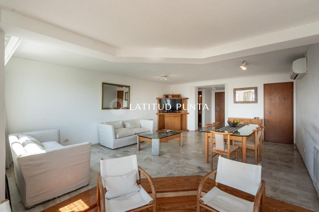 Apartamento en Roosevelt, 3 dormitorios