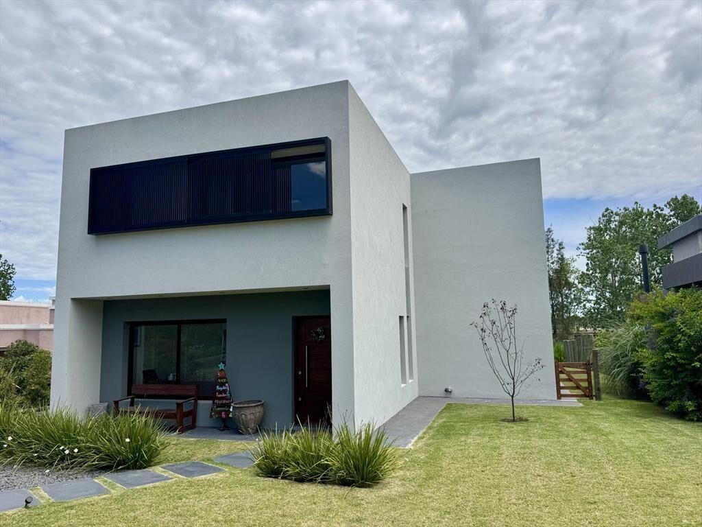 Casa en venta Lomas de la Tahona - Lomas de Carrasco Piscin