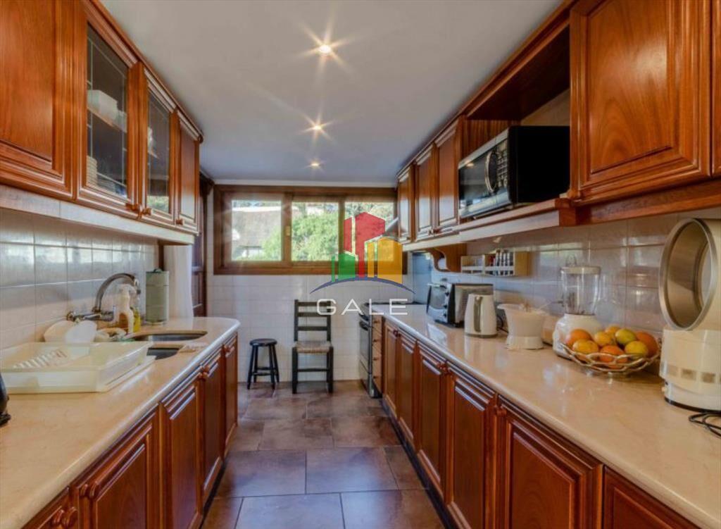Espectacular mansion a solo metros de mar en venta, 8 dormi