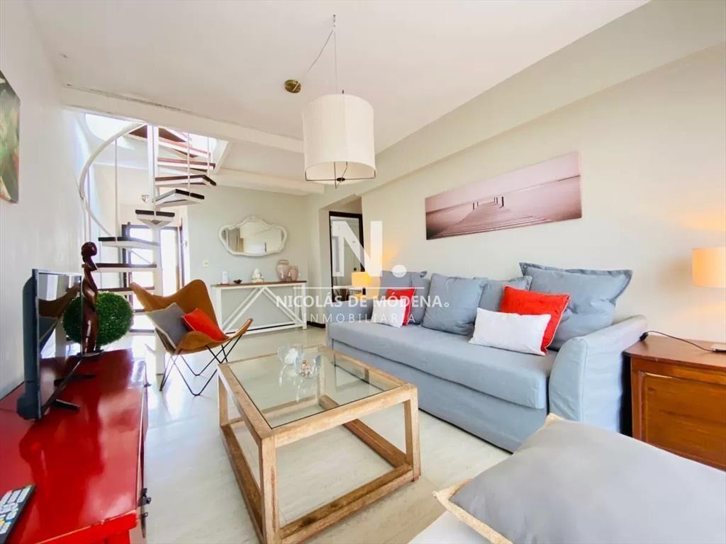 Impecable departamento, comodo e iluminado.