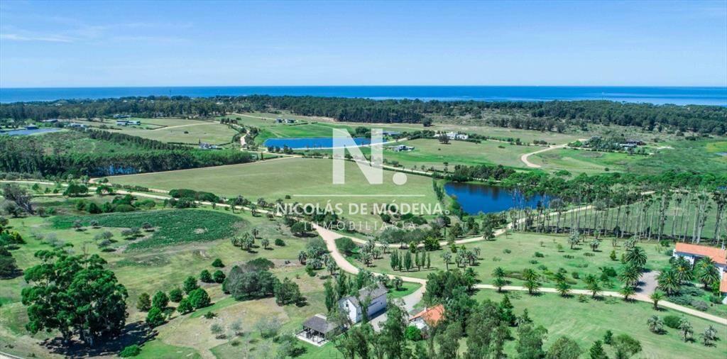 Oportunidad de Lote en Barrio Privado Laguna
