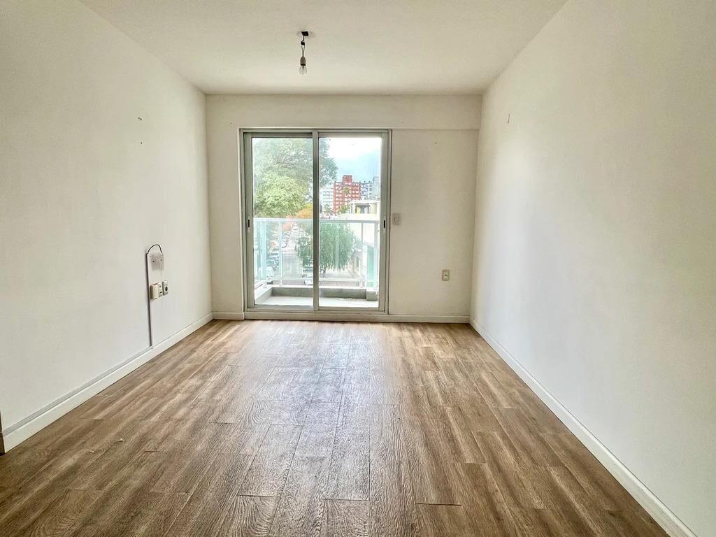 Venta Apartamento 2 Dormitorios al Frente en La Blanqueada
