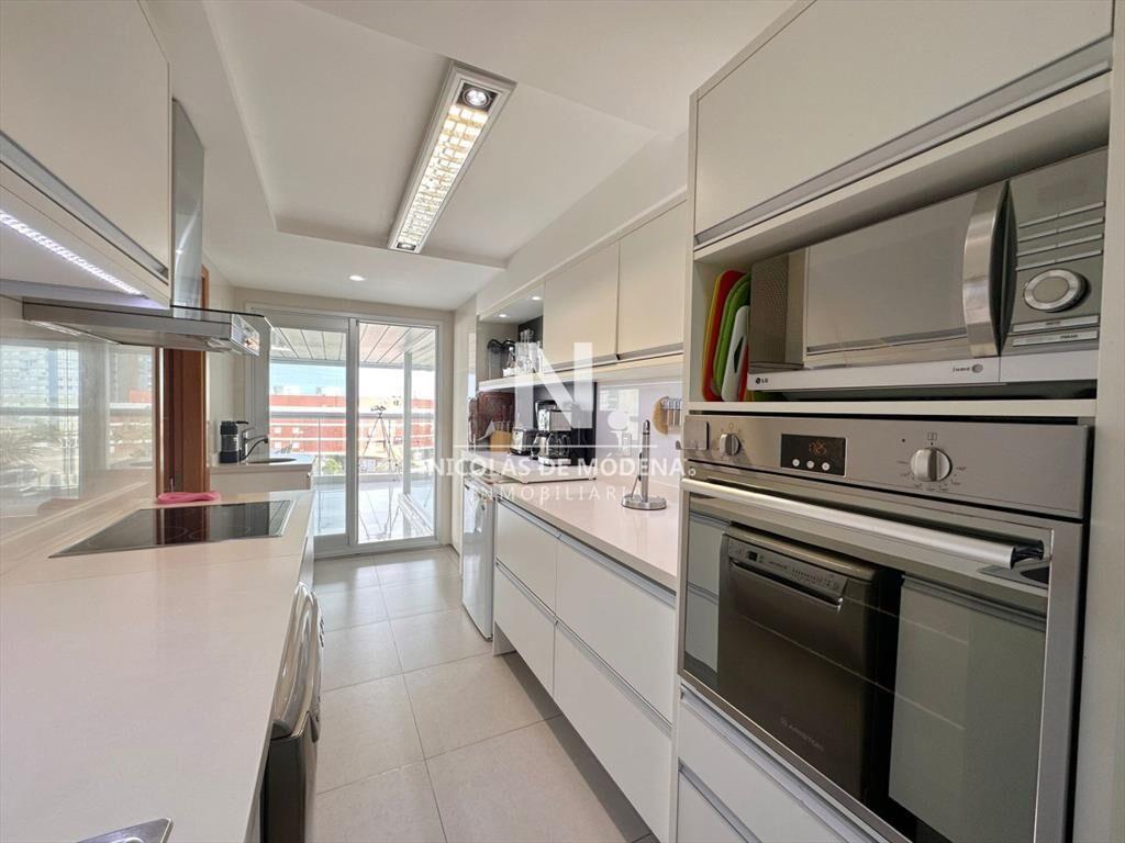 Departamento en venta de 3 dormitorios en Miami