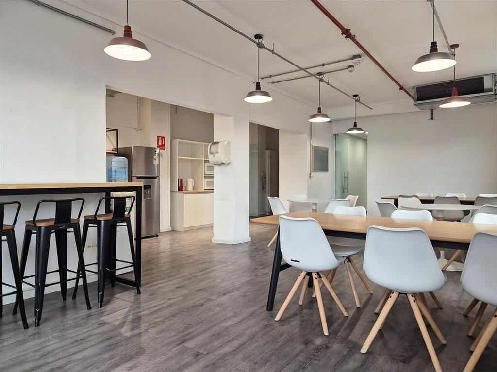 - ALQUILER - OFICINA PRIVADA - COWORK - PLAZA INDEPENDENCIA