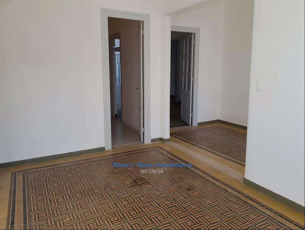 VENTA CASA PARQUE BATLLE 3 DORMITORIOS GARAJE Y COCHERA