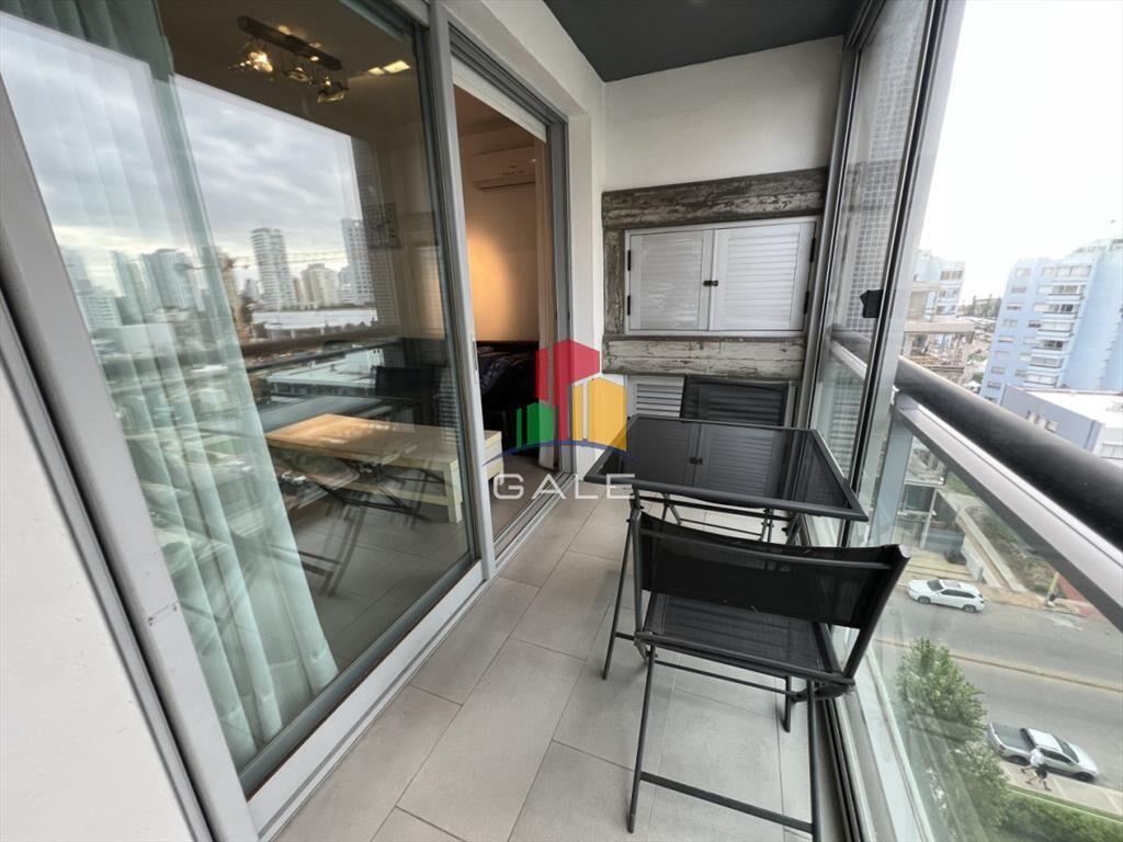 Apartamento de 2 dormitorios 2 baños, en venta.