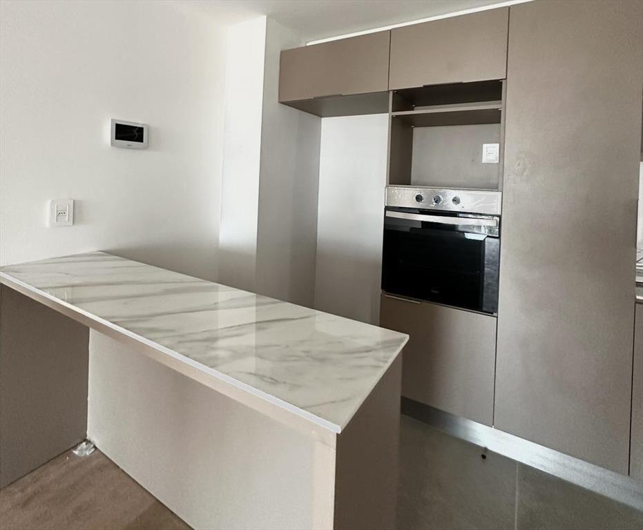 Apartamento en Venta con Patio 1 Dorm. Rbla. Malvín Montevi
