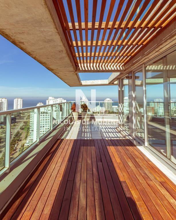 Penthouse de tres dormitorios en venta proximo al
