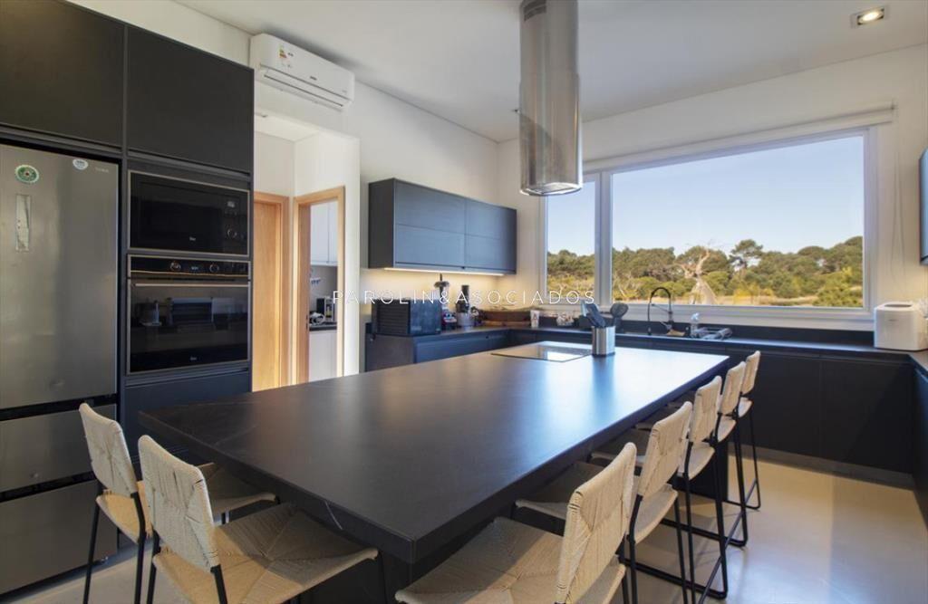 Casa en Venta de 3 Dormitorios en Laguna Escondida