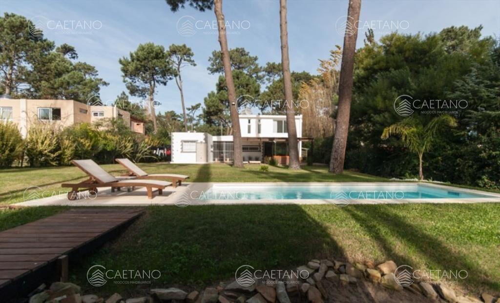 Venta y alquiler espectacular casa en Parque