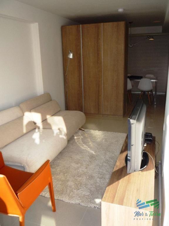 En alquiler y venta.. monoambiente amplio a del