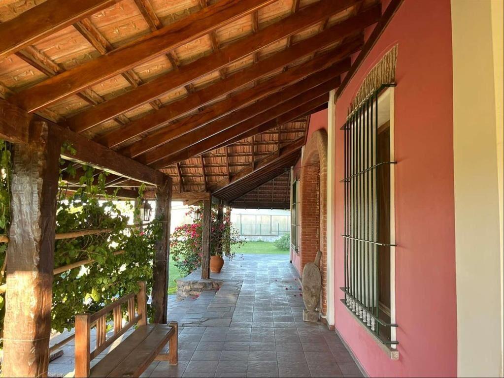 Residencia de categoría sobre 3 hectáreas de parque