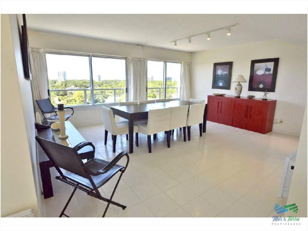 Apartamento en Mansa, 3 dormitorios *