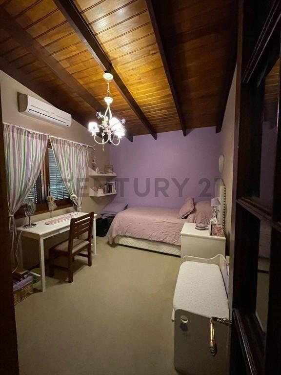 Exclusiva Casa en Pocitos, con 4 dormitorios, 3 baños y g...