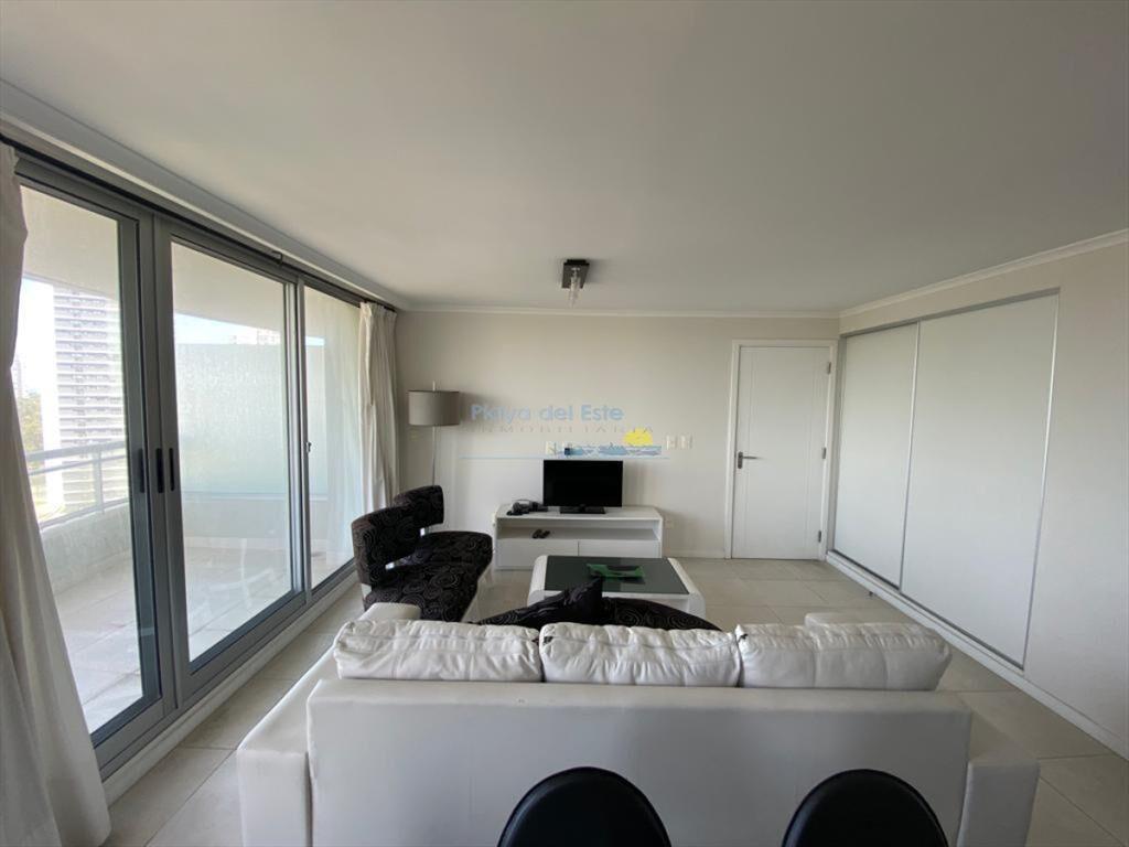 Apartamento en Venta de 2 dormitorios en Punta ,