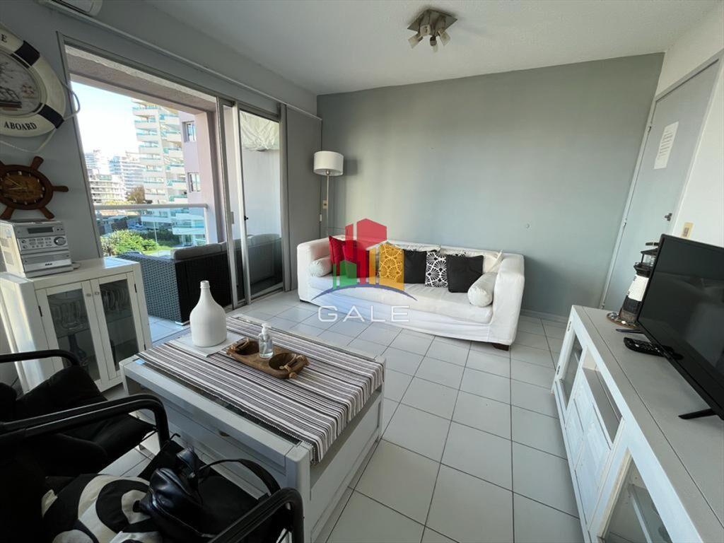Apartamento en venta de 2 dormitorios, terraza al