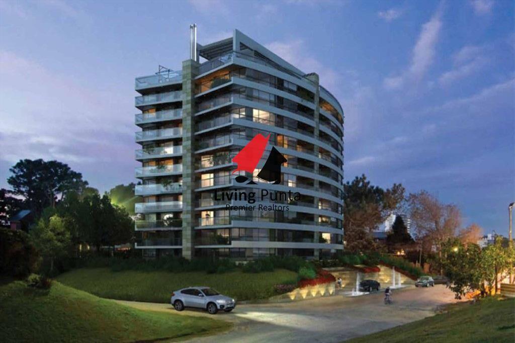 Punta del este,lindo departamento en torre nueva