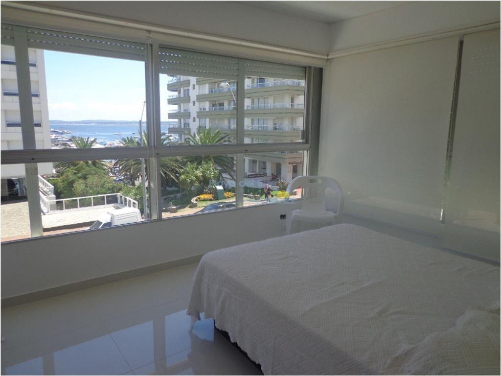 Apartamento en venta de 3 dormitorios en Punta ,