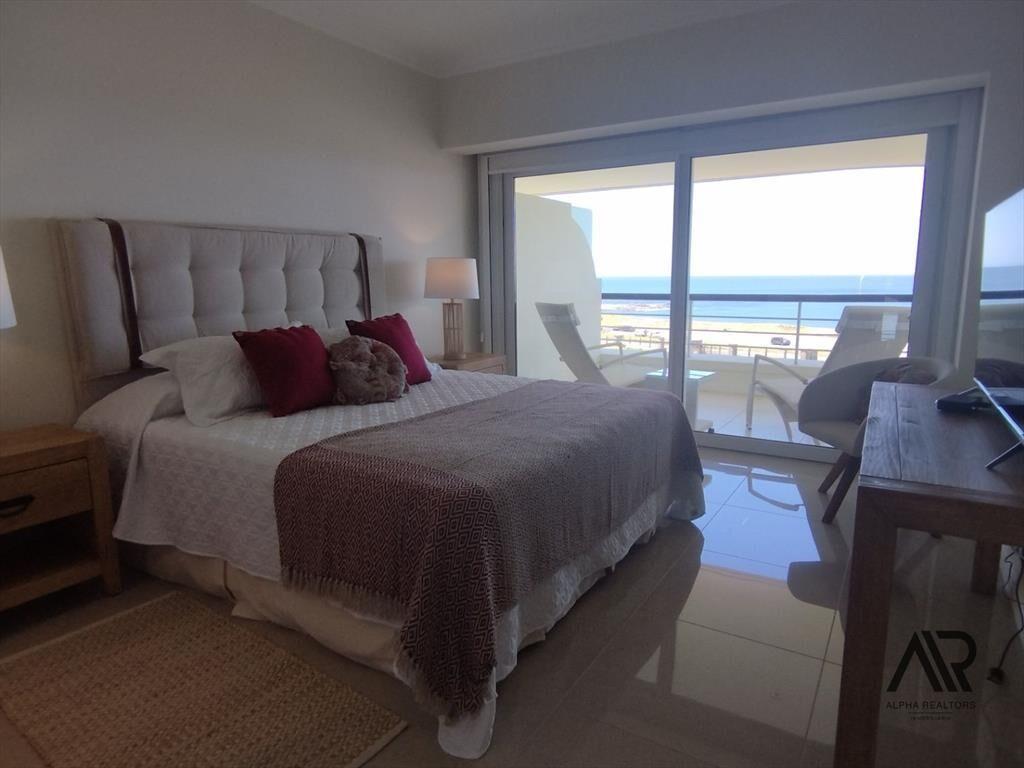 Apartamento en venta de 3 dormitorios c/ cochera en P. B...