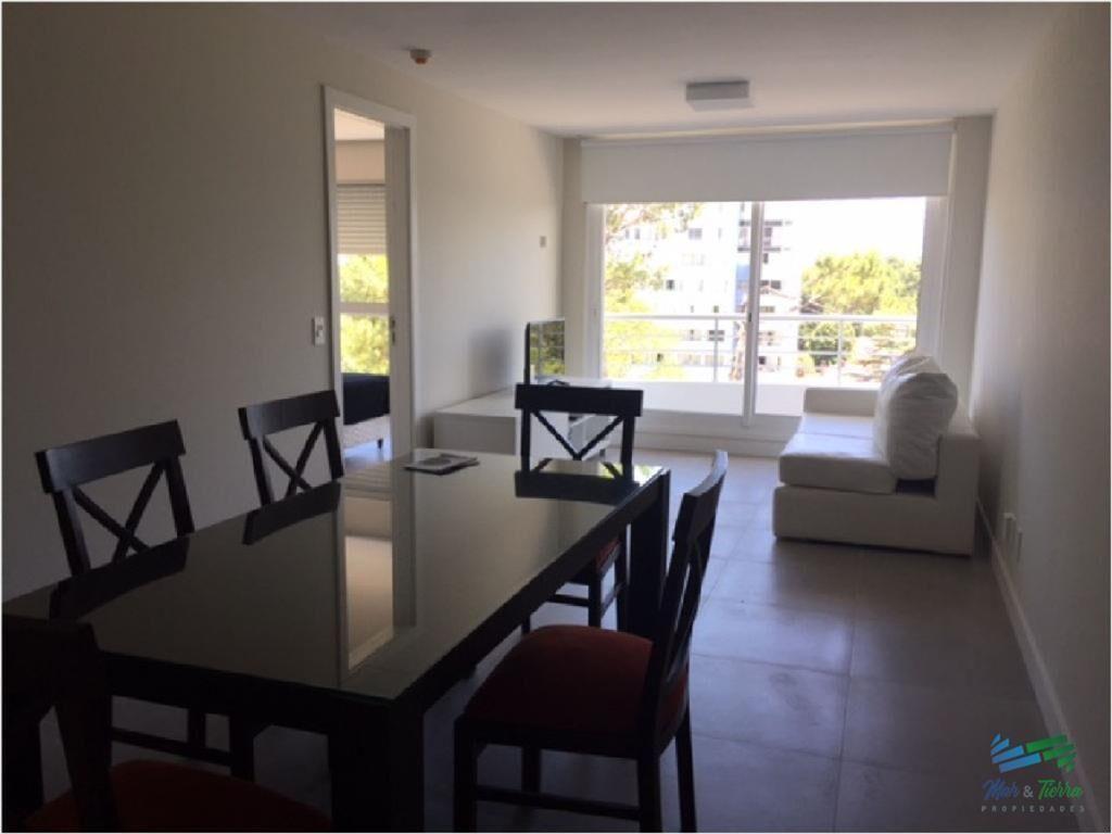 Apartamento en Roosevelt, 2 dormitorios *