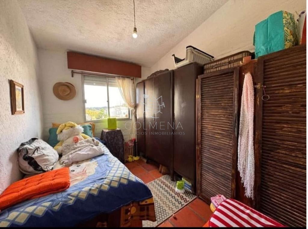 SE VENDE CASA 3 DORMITORIOS EN LAUSANA