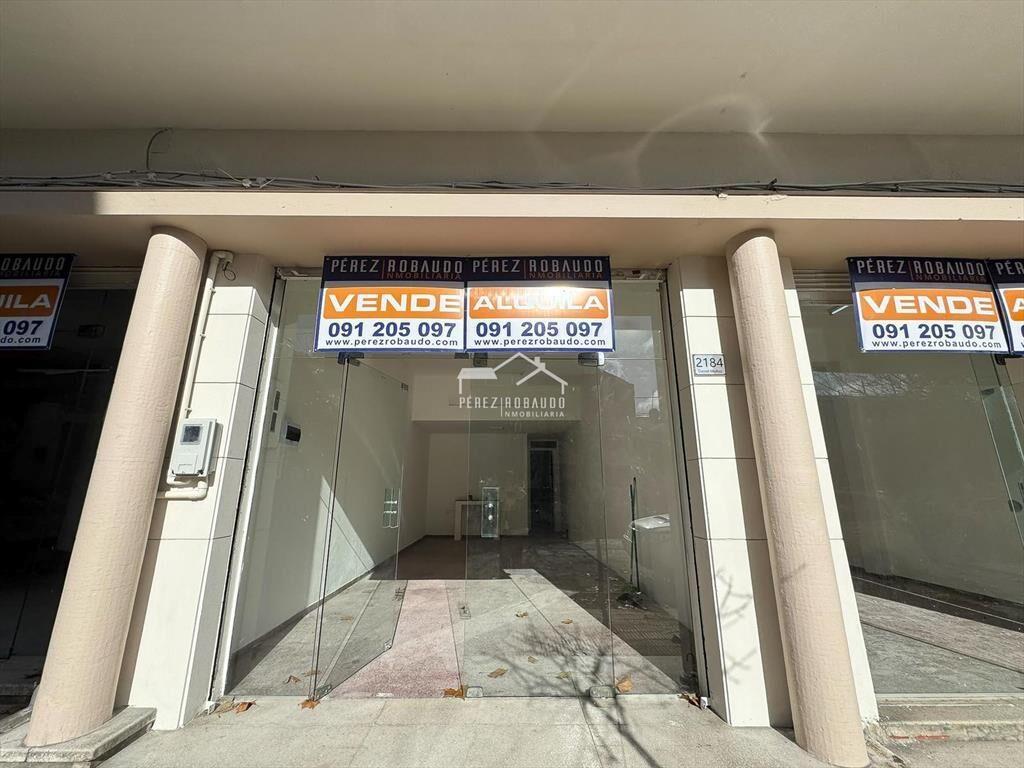 Venta local comercial ubicado al frente - Con renta 8.4% (