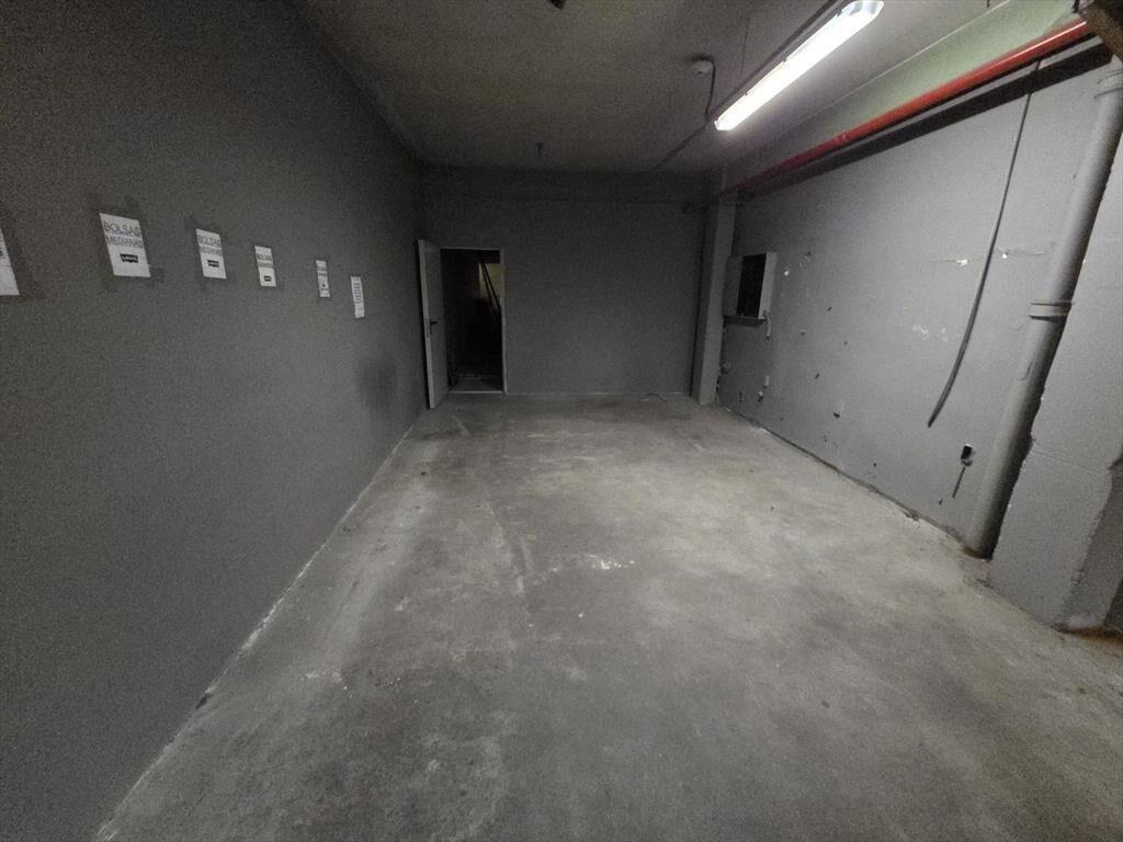8 de octubre esq. Luis Alberto de Herrera, 2800 m2   parkin