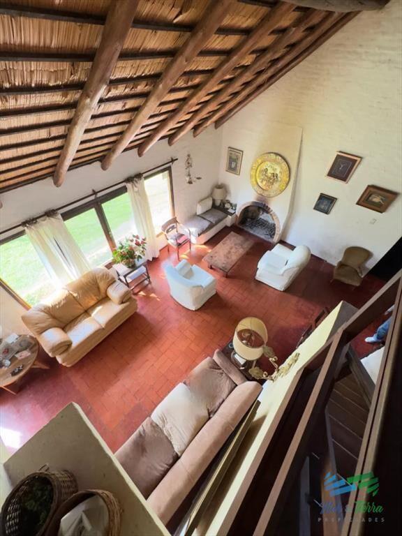 En venta cabaña con gran terreno, piscina y de