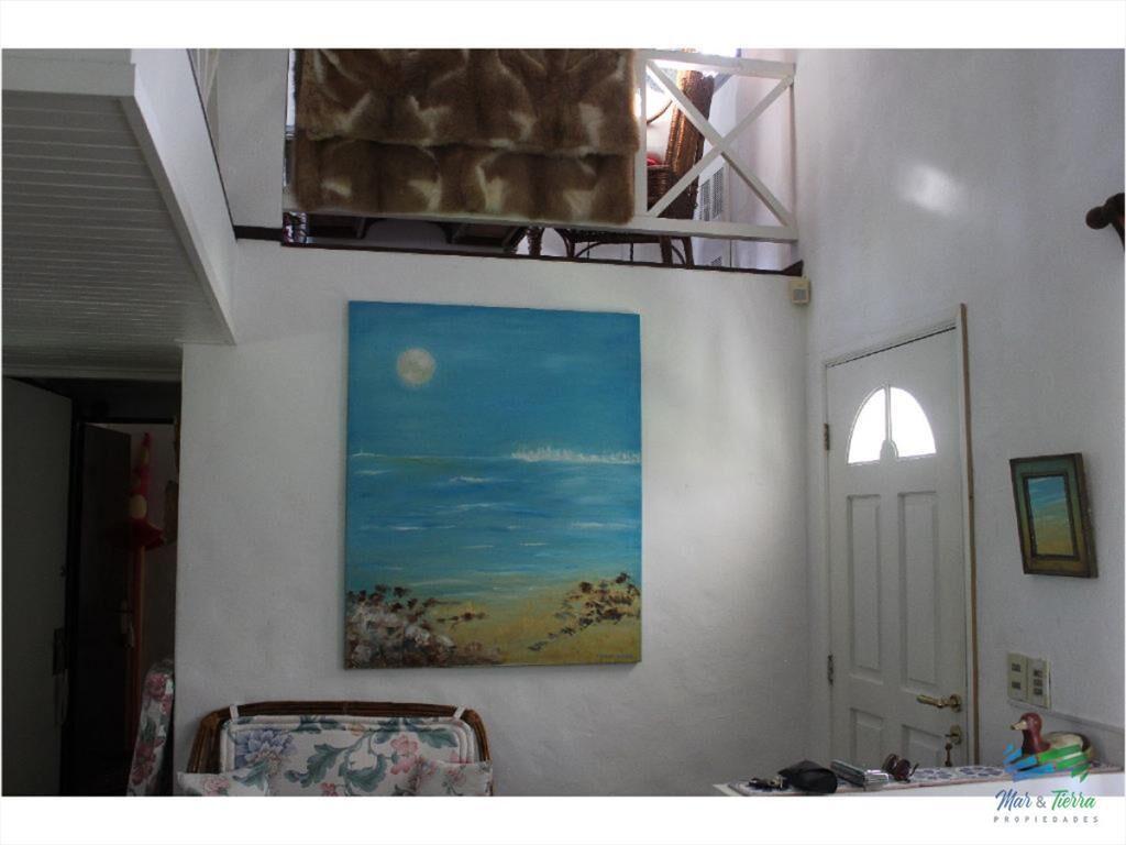 En venta y alquiler...  Casa en excelente zona,